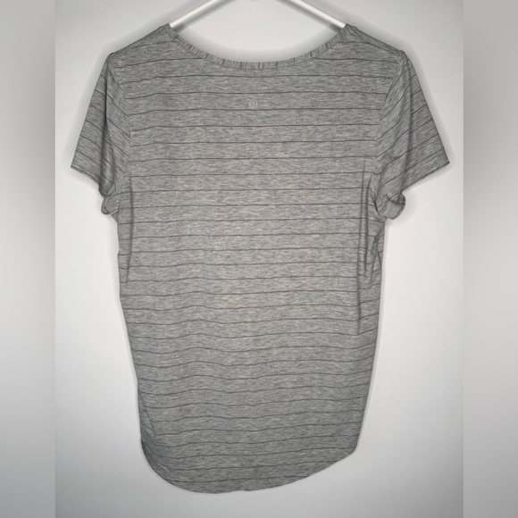 Lululemon Love Tee V Neck - Picture 3 of 11